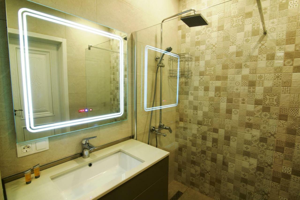 Apart Hotel Avlabari Yard Τυφλίδα Εξωτερικό φωτογραφία