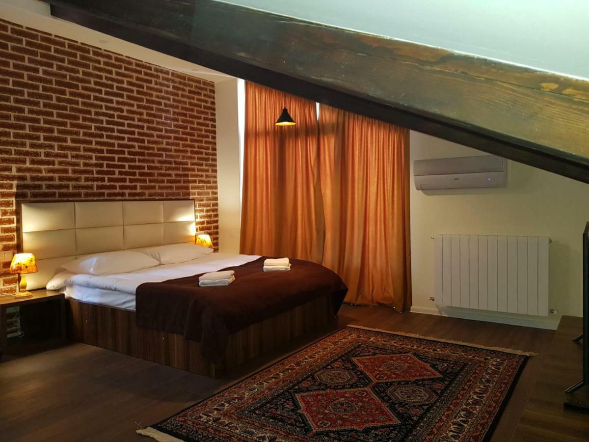 Apart Hotel Avlabari Yard Τυφλίδα Εξωτερικό φωτογραφία