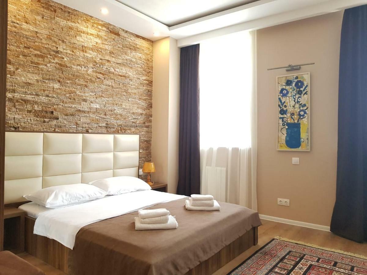 Apart Hotel Avlabari Yard Τυφλίδα Εξωτερικό φωτογραφία